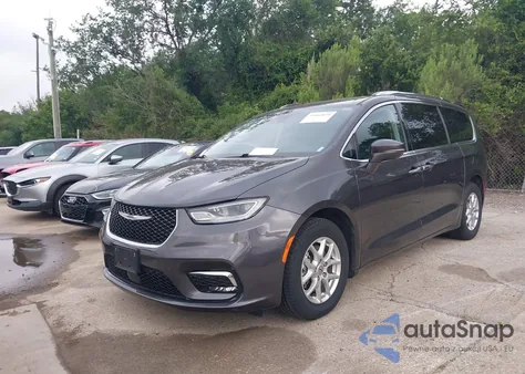 2021 Chrysler Pacifica Touring L z USA, uszkodzony, nr VIN 2C4RC1BG2MR589059